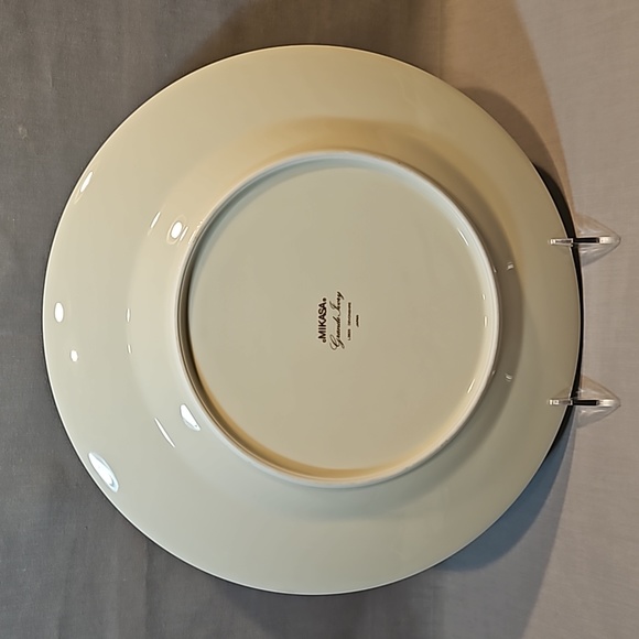 New Mikasa Grande Ivory Devonshire 12" Round Chop Plate Serving Platter L2825 - Picture 4 of 9